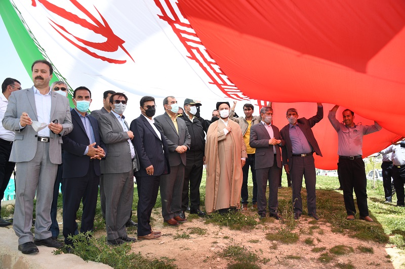 اهتزاز پرچم پرافتخار ایران اسلامی در یاسوج