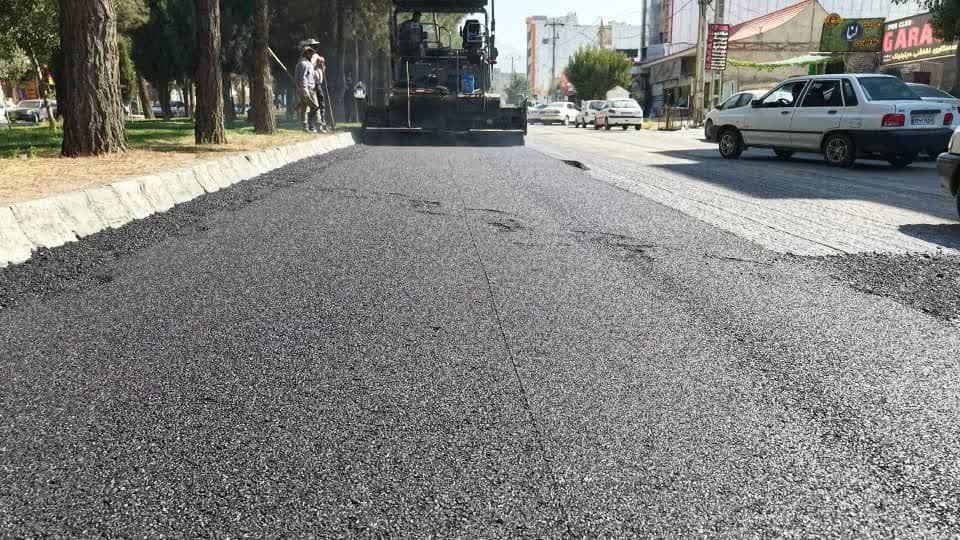 ترمیم و روکش ۳۰ هزار متر مربع از آسفالت معابر شهر یاسوج